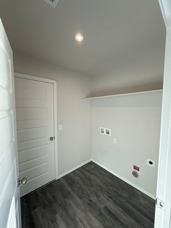 Building Photo - *Pre-leasing* BRAND NEW Three Bedroom | Tw...