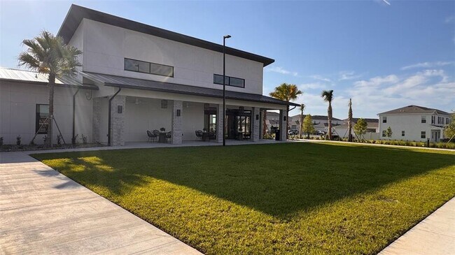 Building Photo - 2664 Armstrong Ave