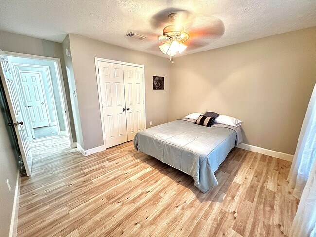 Building Photo - 21106 Rushing Creek Ln