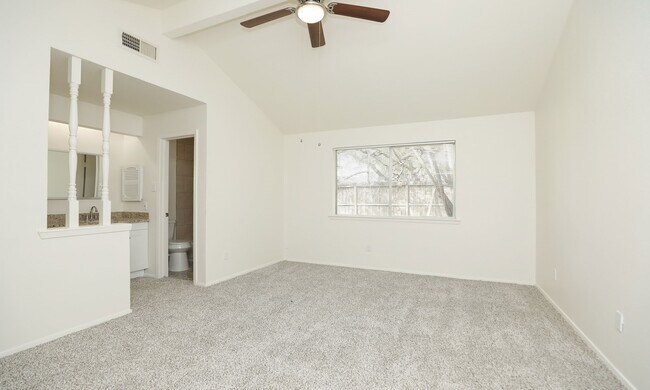Building Photo - 17902 Autumn Trails Ln