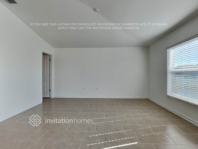 Building Photo - 4060 Tug Hl Ln