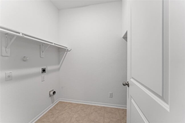 Building Photo - 550 Long Beach Bay Dr