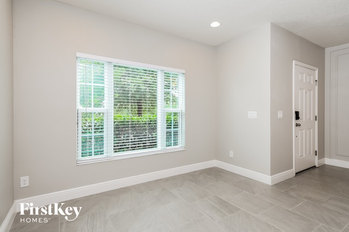 Building Photo - 9309 Oglethorpe Dr