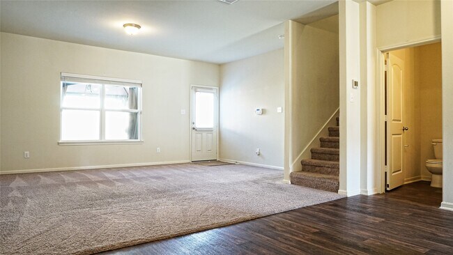 Building Photo - 10510 Pine Landing Dr