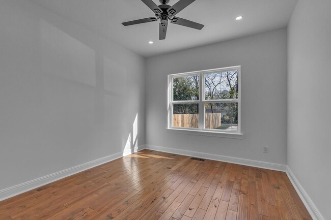 Building Photo - all new East/Cleveland Park Nashville 3 be...
