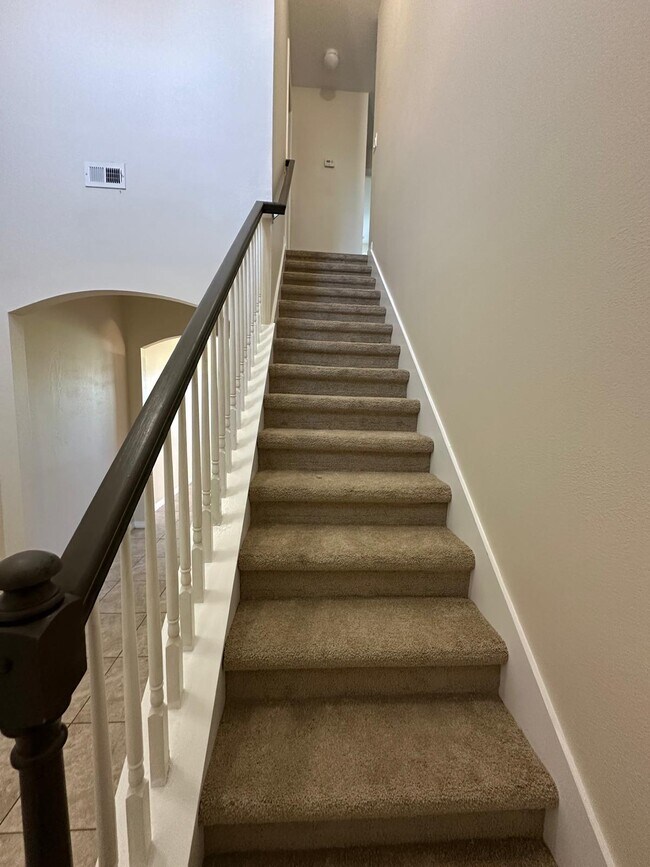 Building Photo - 2495 Seven Oaks Dr