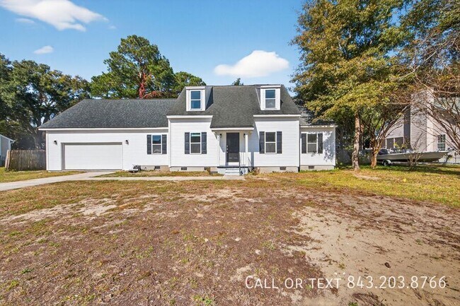 Building Photo - 955 Godber St