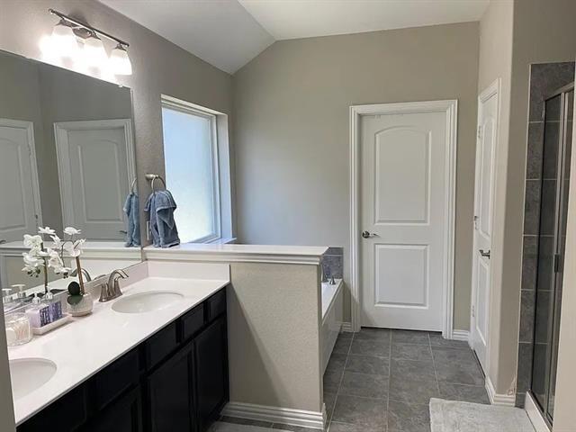 Building Photo - 2416 Leeward Pl