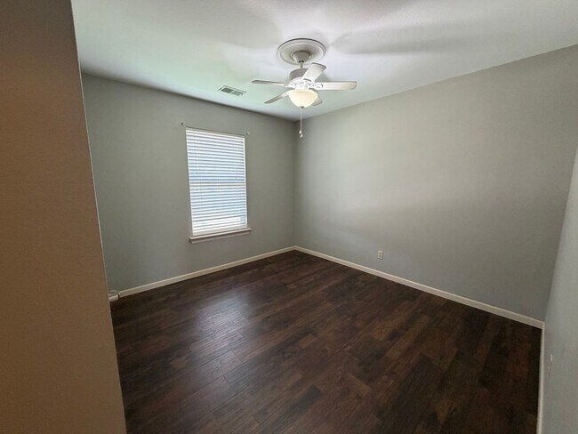 Building Photo - 16258 Hailey Ln