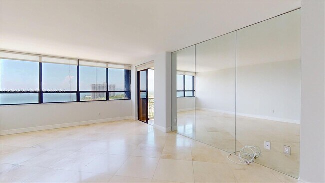 Building Photo - 11113 Biscayne Blvd