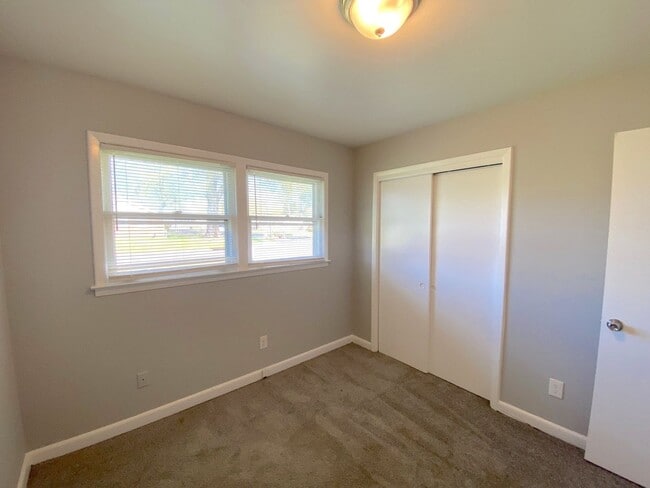 Building Photo - 4547 Angel Ave