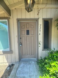 Building Photo - Two Bedroom Townhome Available For Immedia...