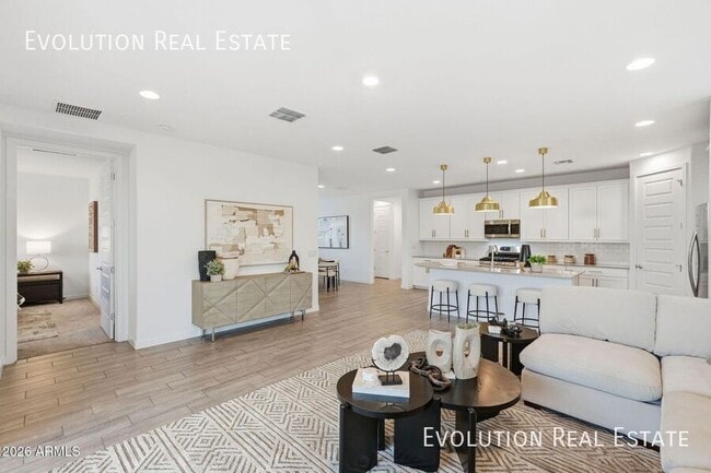 Building Photo - 6627 S Abbey Ln