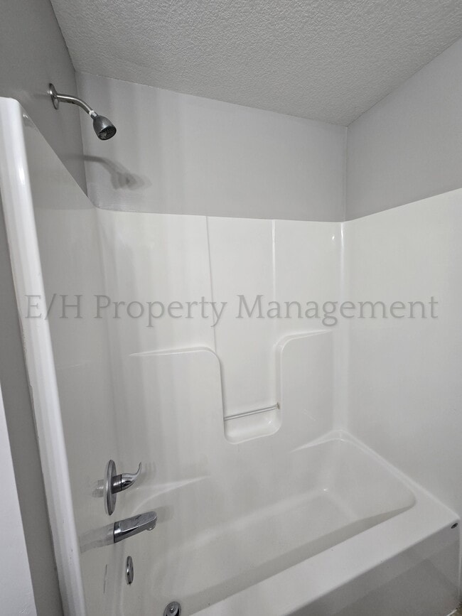 Building Photo - 5917 Millsboro St