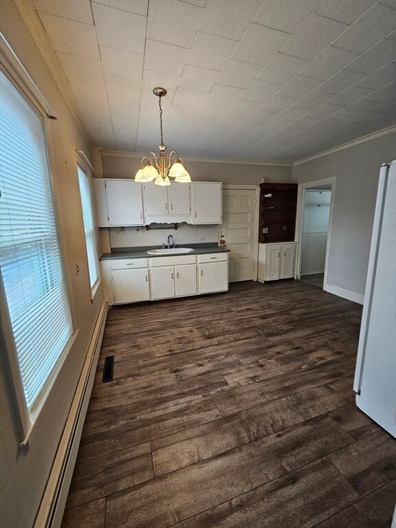 Building Photo - 110 W Main St