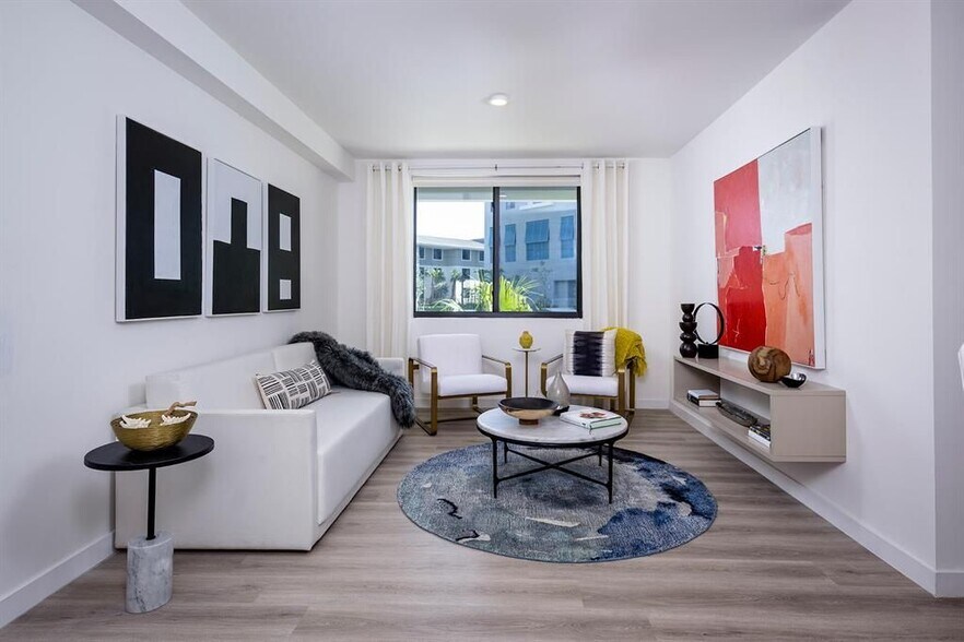 Building Photo - 5961 SW 68th St