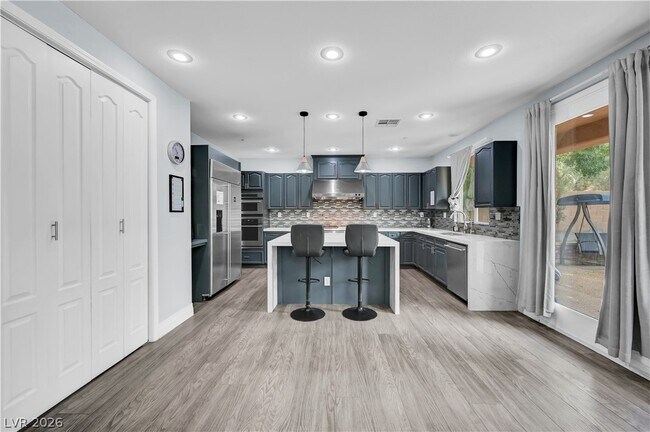 Building Photo - 1289 Vietti St