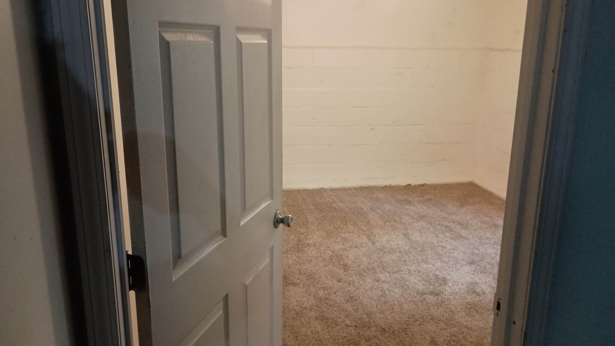 Building Photo - 1801 S Spring Ave