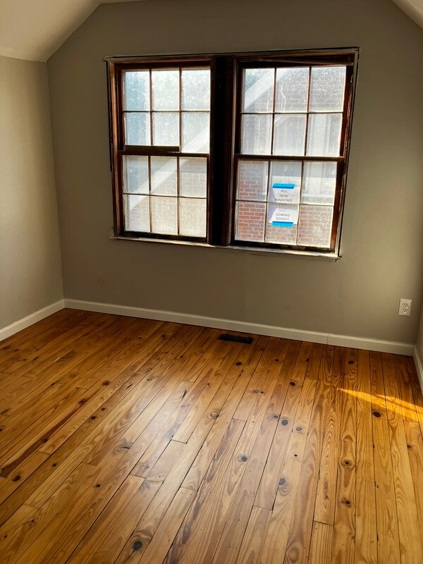 Building Photo - 3026 Dartmouth Ave