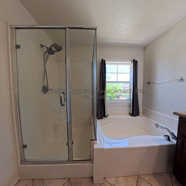 Building Photo - 4031 Cey Ct