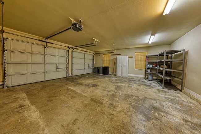 Building Photo - 24121 Martingale Way