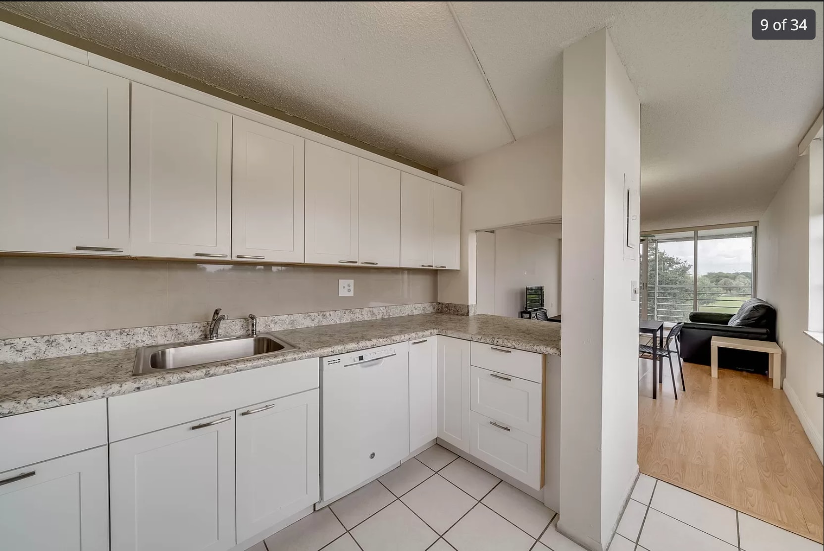 Building Photo - 9410 Tangerine Pl