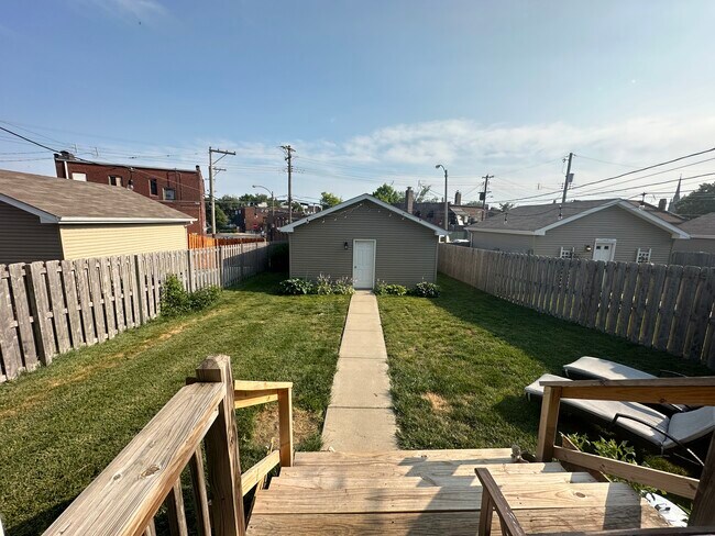 Building Photo - 2222 Shenandoah Ave