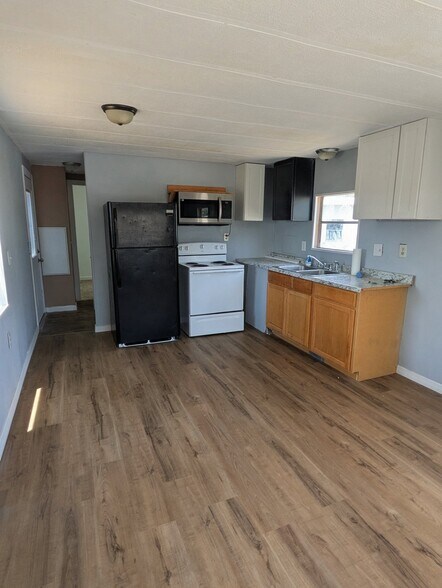 Building Photo - 920 Boardwalk Ln
