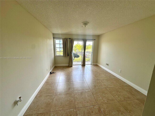 Building Photo - 21133 SW 85th Ave