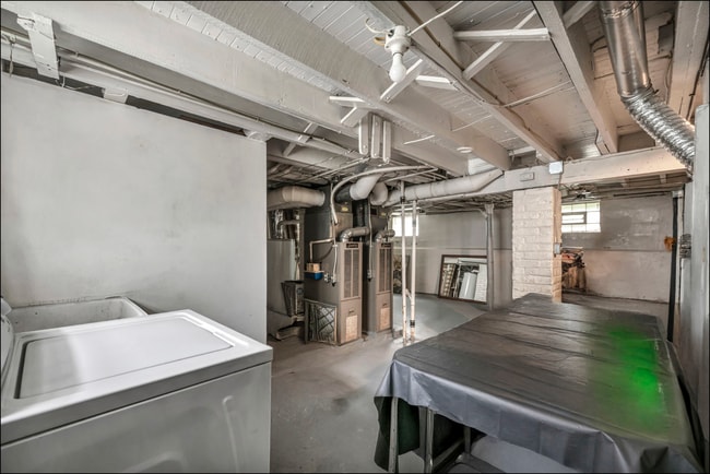 Building Photo - 4105 E 64th St