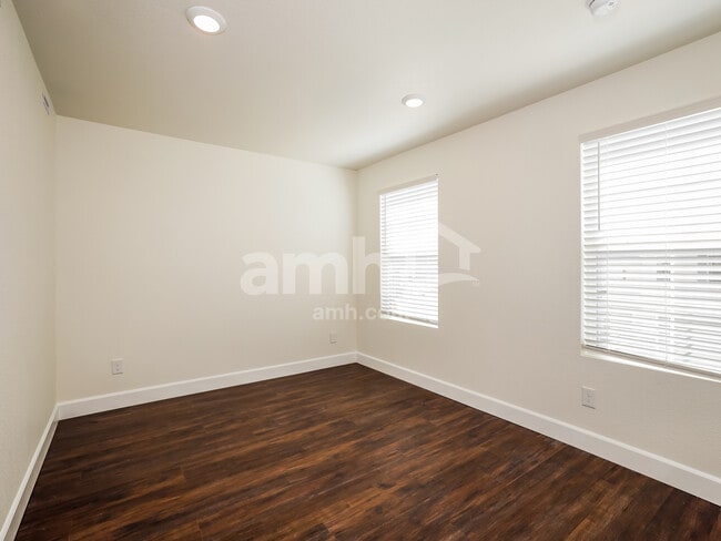 Building Photo - 6509 Enlightenment Dr