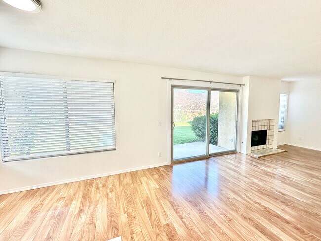 Building Photo - 1652 Pala Lake Dr