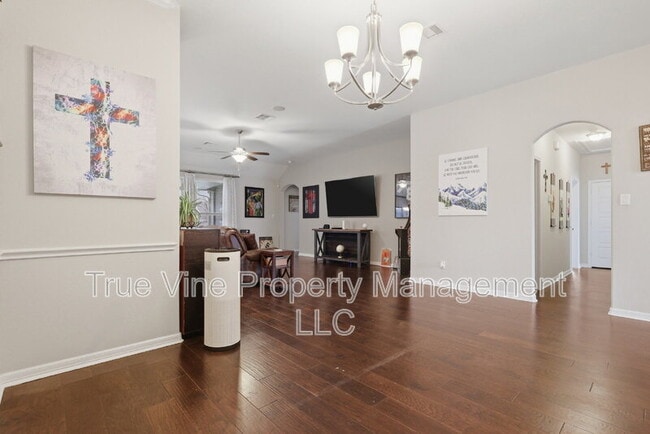 Building Photo - 4727 La Santa Rd