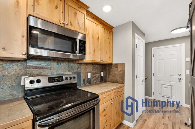 Building Photo - 13159 Ocotillo Dr