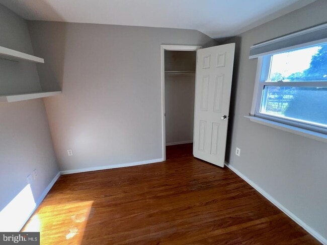 Building Photo - 918 Rockwell Rd