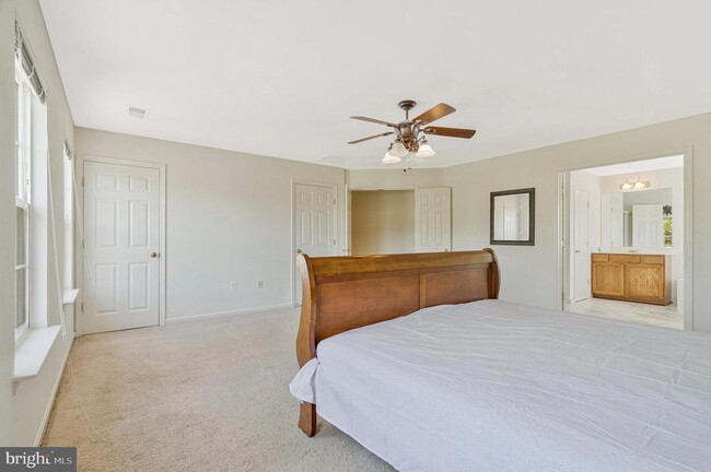 Building Photo - 44208 Navajo Dr