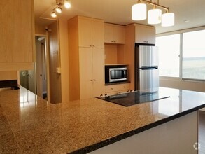 Building Photo - New Renovated 1 Bedroom, 1 Bathroom in Cen...