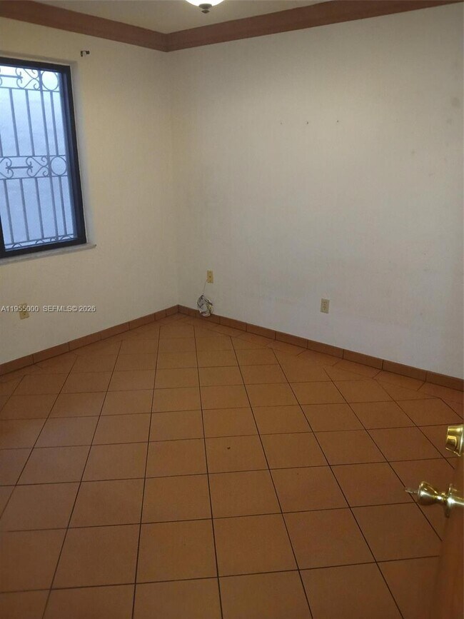 Building Photo - 3127 Coral Wy