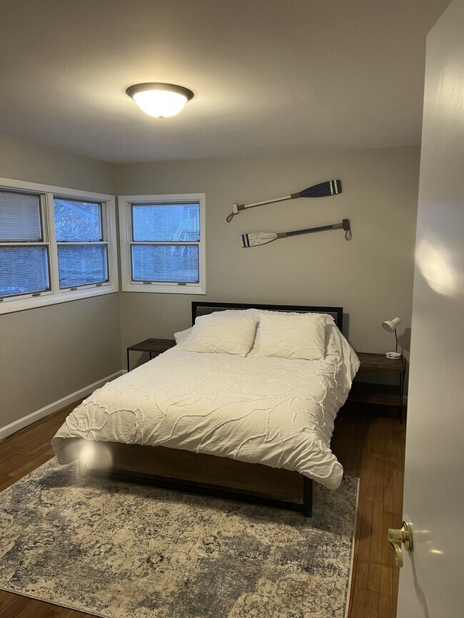 Building Photo - Channel Rental