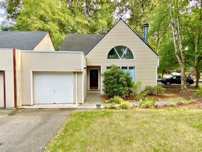 Primary Photo - Great Home for rent
