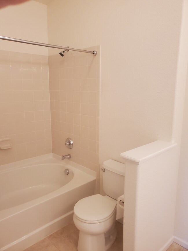 Building Photo - 15700 E Jamison Dr