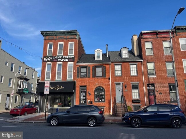 Building Photo - 1001 Light St