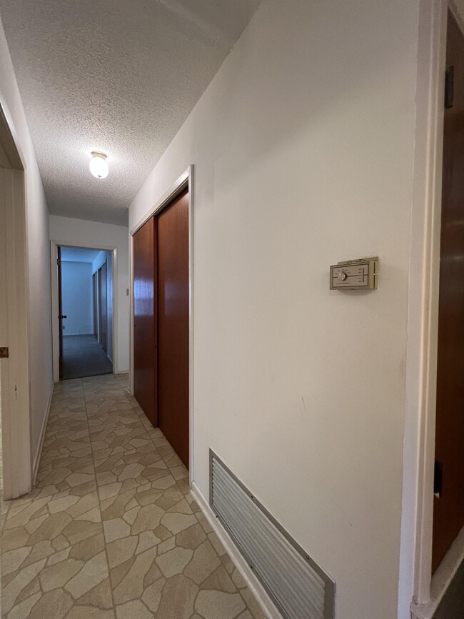 Building Photo - 1735 Donaldson Ave