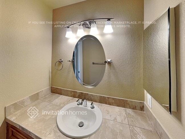 Building Photo - 5550 W Garden Dr