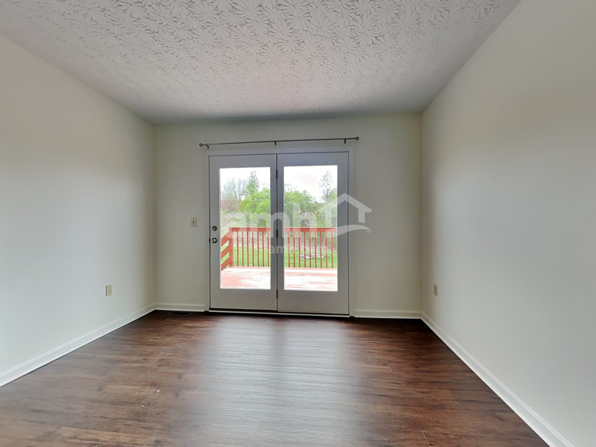 Building Photo - 10320 Fredricksburg Rd