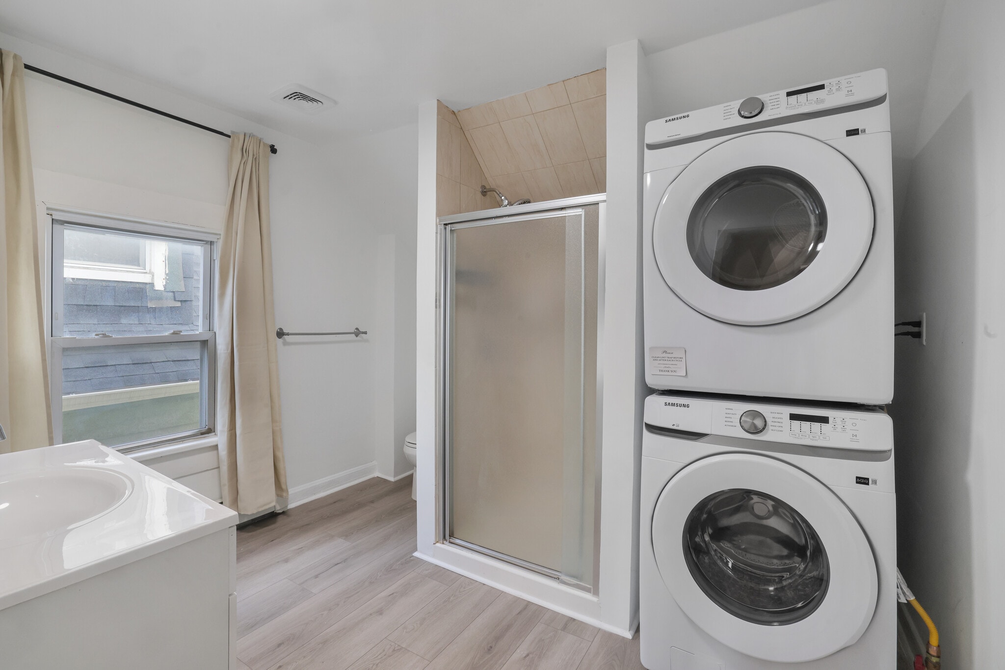 Building Photo - 126 Grant Ave