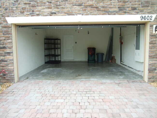 Building Photo - 9602 SW Purple Martin Way