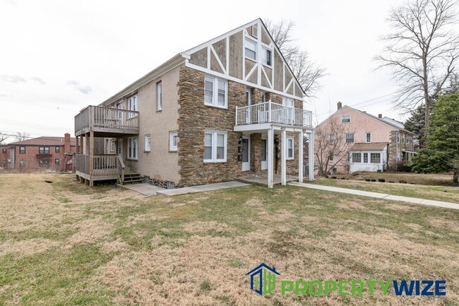 Building Photo - 4217 Chatham Rd