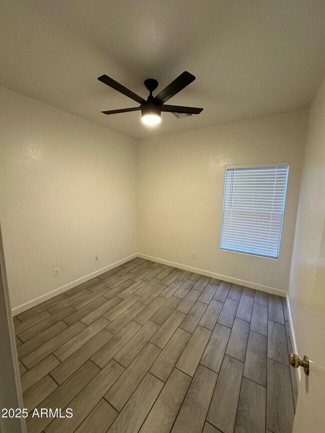 Building Photo - 2767 S Sailors Way
