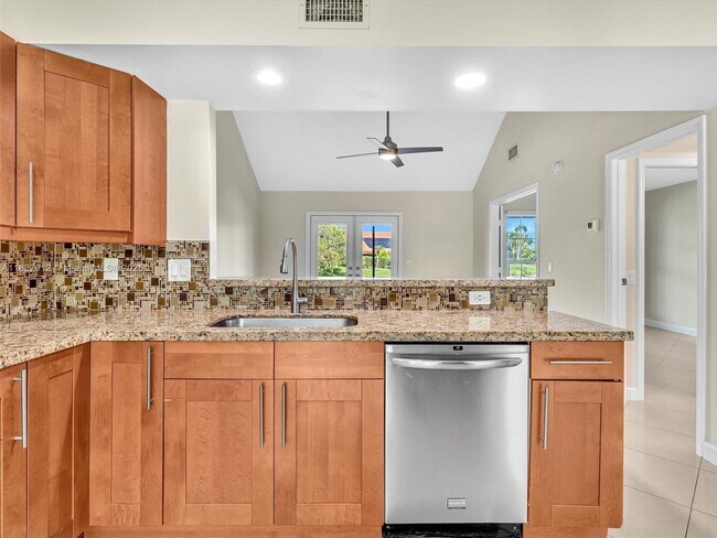 Building Photo - 10323 Hidden Springs Ct